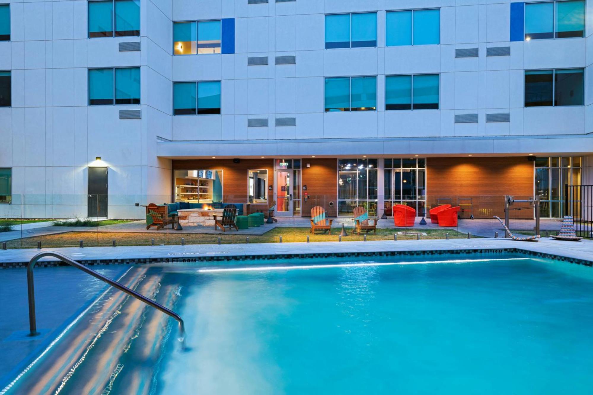 Hotel Aloft Austin Southwest Exterior foto